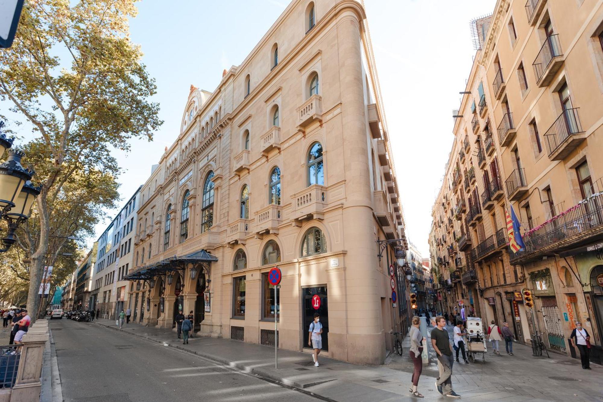 Do Placa Reial Powered By Sonder Барселона Екстер'єр фото The hotel in 2016